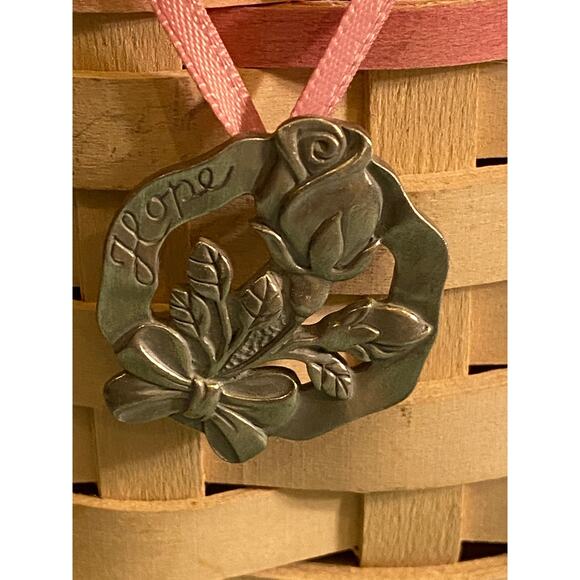 Longaberger 2004 Horizon of Hope /A.C.S. Basket w/Liner, Protector, Lid & Tie-On - Picture 9 of 16